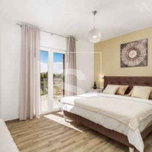 Vila s bazenom, wellnessom i 3 spavaće sobe, privatnost
