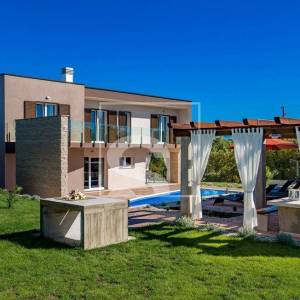Vila s bazenom, wellnessom i 3 spavaće sobe, privatnost