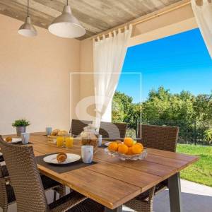 Vila s bazenom, wellnessom i 3 spavaće sobe, privatnost