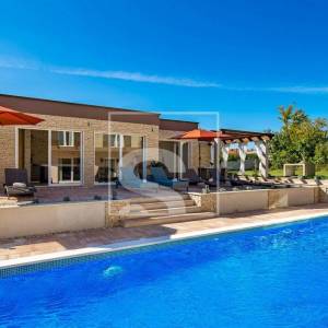 Vila s bazenom, wellnessom i 3 spavaće sobe, privatnost