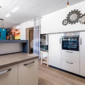 Vila s bazenom, wellnessom i 3 spavaće sobe, privatnost