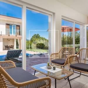 Vila s bazenom, wellnessom i 3 spavaće sobe, privatnost