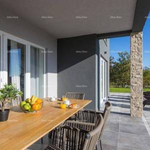 Villa s bazenom  blizu Labina