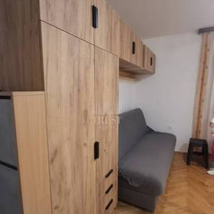 VIŠKOVO, garsonijera za najam