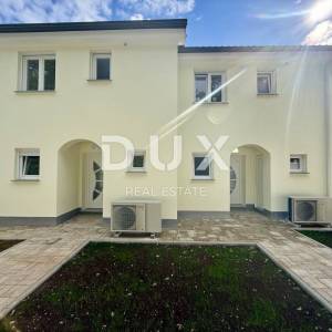 VIŠKOVO, MARINIĆI - Kuća u nizu, novogradnja, 92 m2, okućnica!