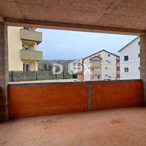 VIŠKOVO, MARINIĆI - Moderan dvoetažni stan u novogradnji, 99 m²