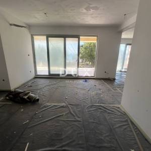 VODICE – 3SS+DB stan s terasom i pogledom na more, 70 m od mora i plaže