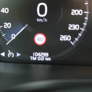 Volvo V60 2.0d AUTOMATIK *LED, NAVIGACIJA, KAMERA*