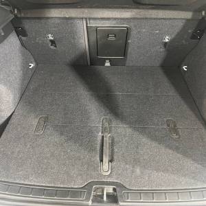 Volvo XC40 2.0 B3 PLUS DARK - 3 godine jamstva