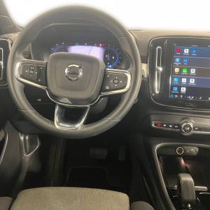 Volvo XC40 2.0 B3 PLUS DARK - 3 godine jamstva