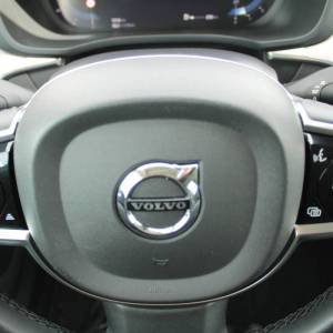 Volvo XC60 B4 AUTOMATIK *LED,NAVIGACIJA,KAMERA*