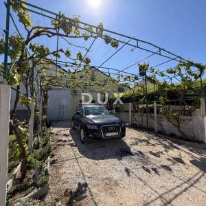VRSI,ZUKVE-Apartmanska kuća 150m od mora