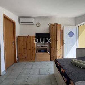 VRSI,ZUKVE-Apartmanska kuća 150m od mora