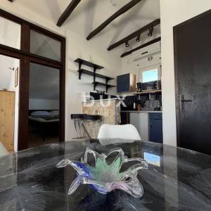 VRSI,ZUKVE-Apartmanska kuća 150m od mora