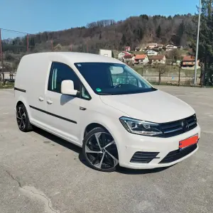 VW Caddy 2.0 TDI DSG