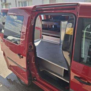 VW Caddy 2.0 TDi + Sortimo police