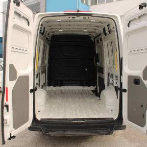 VW Crafter 2.0 TDi L3H3 140ks