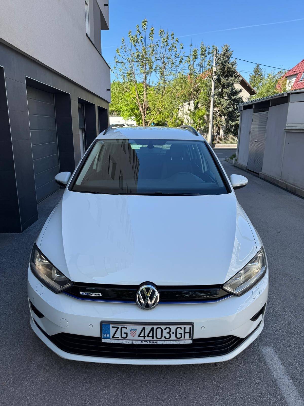VW GOLF SPORTSVAN 1.6TDI /144tkm/prvi vlasnik/servisna+računi/odličan/