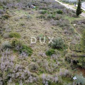 ZADAR, BILI BRIG - Građevinsko zemljište pod UPU - 834m²