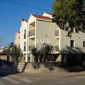 ZADAR, BORIK – Stan za najam radnicima, 164 m², 8–10 osoba