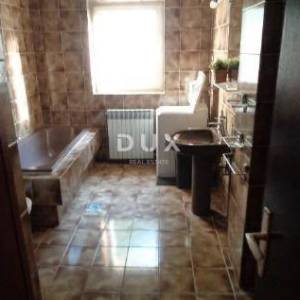 ZADAR, BORIK – Stan za najam radnicima, 164 m², 8–10 osoba