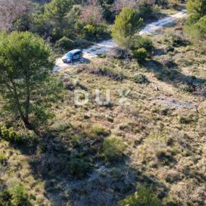 ZADAR, CRNO – Pravilna parcela 740 m² s pristupnim putem!