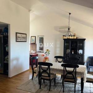 ZADAR, DIKLO – Apartmanska kuća s 10 jedinica i pogledom na more!