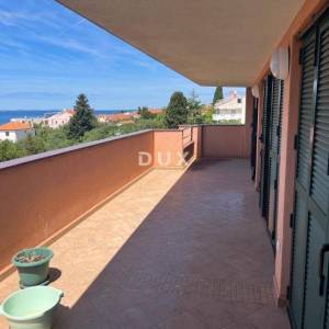 ZADAR, DIKLO – Apartmanska kuća s 10 jedinica i pogledom na more!