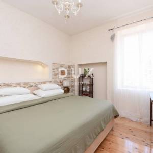 ZADAR, KOLOVARE – Premium apartman 100m od mora s velikom terasom i vlastitim parkingom