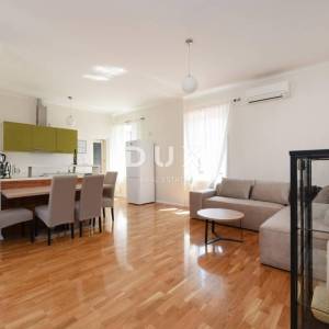 ZADAR, KOLOVARE – Premium apartman 100m od mora s velikom terasom i vlastitim parkingom