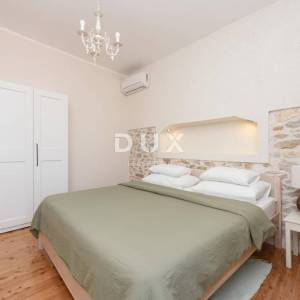 ZADAR, KOLOVARE – Premium apartman 100m od mora s velikom terasom i vlastitim parkingom