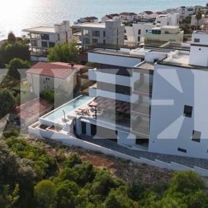 Zadar, Kožino, ekskluzivan penthouse s bazenom na krovnoj terasi