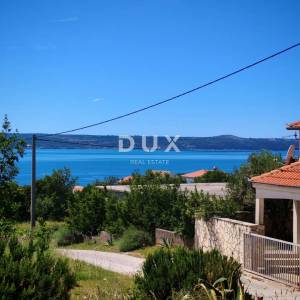 ZADAR, MASLENICA - Kuća s 4 apartmana 10 spavaćih soba s pogledom na more!