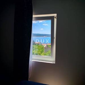 ZADAR, MASLENICA - Kuća s 4 apartmana 10 spavaćih soba s pogledom na more!