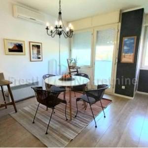 ZADAR ,MELADA, 67m2 +2 LOGGIE, PANORAMSKI POGLED! RIJETKOST NA TRŽIŠTU