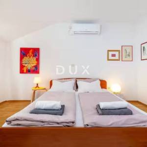 ZADAR, MURVICA GORNJA - Kamena vila s bazenom! Biznis investicija!