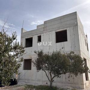ZADAR, NIN - Duplex zgrada sa dva etažna stana i bazenima