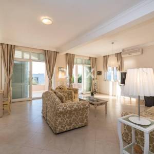 ZADAR, NOVIGRAD - Luksuzna vila s panoramskim pogledom na more