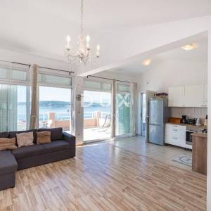 ZADAR, NOVIGRAD - Luksuzna vila s panoramskim pogledom na more
