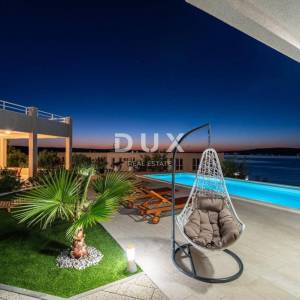 ZADAR, NOVIGRAD - Luksuzna vila s panoramskim pogledom na more
