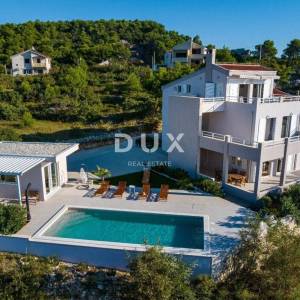 ZADAR, NOVIGRAD - Luksuzna vila s panoramskim pogledom na more