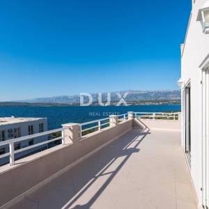 ZADAR, NOVIGRAD - Luksuzna vila s panoramskim pogledom na more