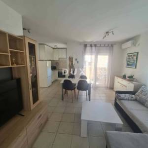 ZADAR, PLOVANIJA – Useljiv 1S stan s parkirnim mjestom i lođom (46,7 m², bez ulaganja)