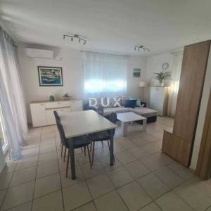 ZADAR, PLOVANIJA – Useljiv 1S stan s parkirnim mjestom i lođom (46,7 m², bez ulaganja)