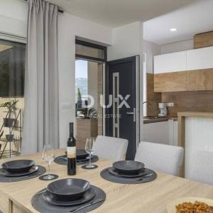 ZADAR, ROVANJSKA - Luksuzna vila s bazenom u blizini mora