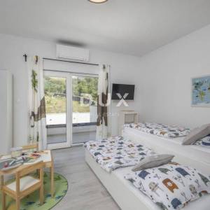 ZADAR, ROVANJSKA - Luksuzna vila s bazenom u blizini mora