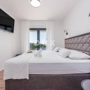 ZADAR, ROVANJSKA - Luksuzna vila s predivnim pogledom na more