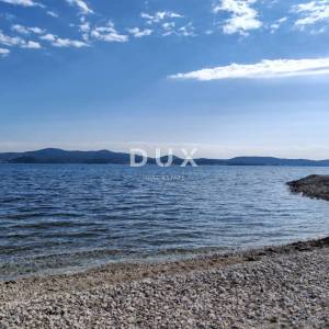 ZADAR, SUKOŠAN - Luksuzno namješten penthouse 50 m od plaže!