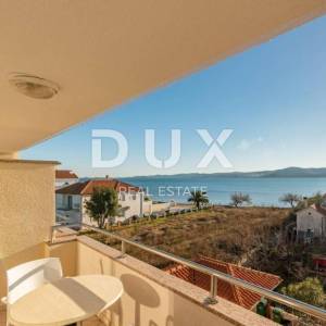 ZADAR, SUKOŠAN - Prostrana apartmanska kuća pokraj mora