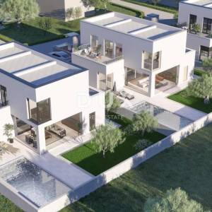 ZADAR, SUKOŠAN - Vila s bazenom na mirnoj lokaciji
